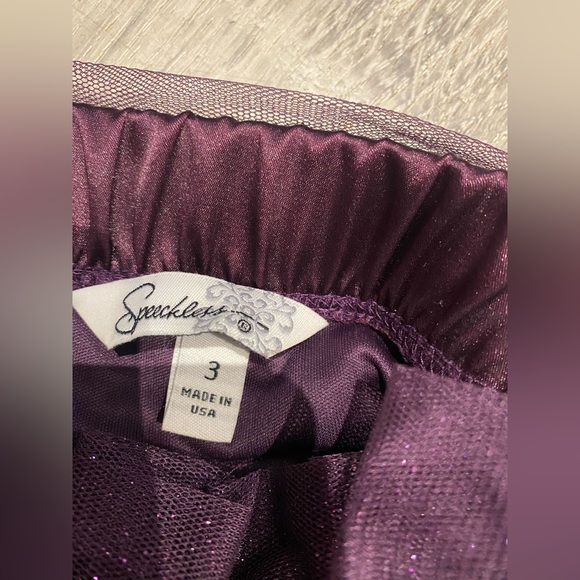 Great condition formal dress - Picture 3 of 3